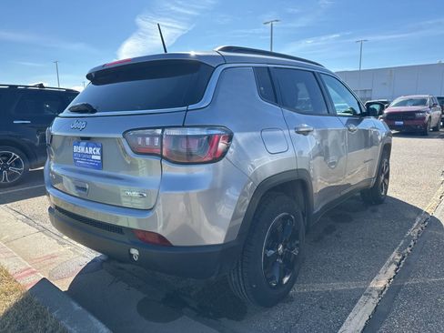 Used 2018 Jeep Compass Latitude w/ Cold Weather Group image 3