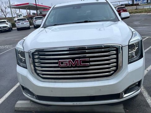 Used 2018 GMC Yukon SLT w/ Premium Edition image 3