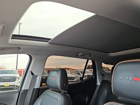 Used 2022 GMC Terrain AT4 w/ Infotainment Package II image 12