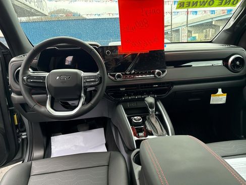 Used 2026 Chevrolet Colorado Z71 w/ Technology Package image 11