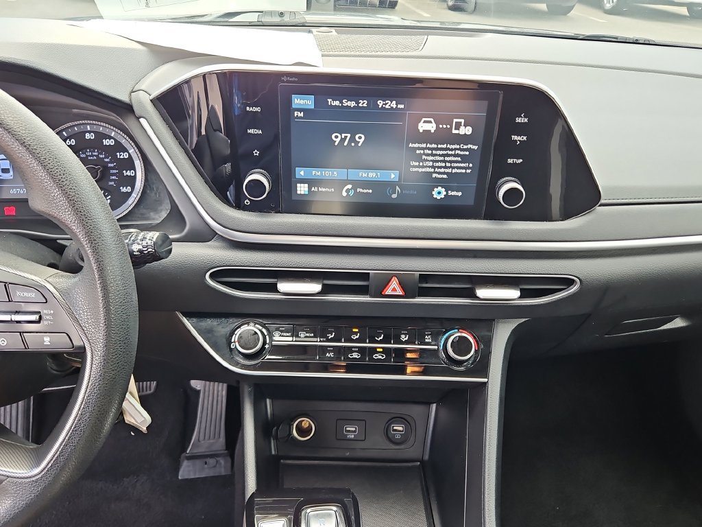 Used 2021 Hyundai Sonata SE FWD image 16