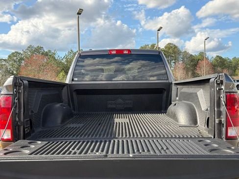 Used 2019 RAM 1500 Express w/ Express Value Package image 30