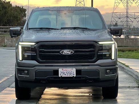 Used 2025 Ford F150 Lariat w/ Equipment Group 502A High image 9