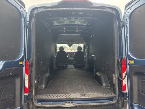 Used 2023 Ford Transit 250 Medium Roof w/ Load Area Protection Package image 6