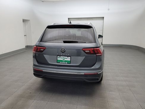Used 2024 Volkswagen Tiguan SE FWD image 7