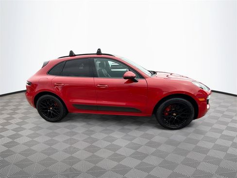 Used 2018 Porsche Macan Turbo w/ Premium Package Plus image 9