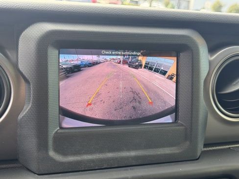 Used 2021 Jeep Wrangler Unlimited Sport image 21