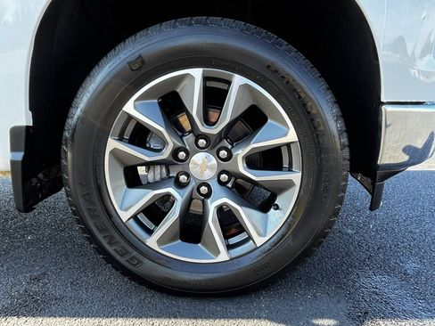 Used 2022 Chevrolet Silverado 1500 LT image 28