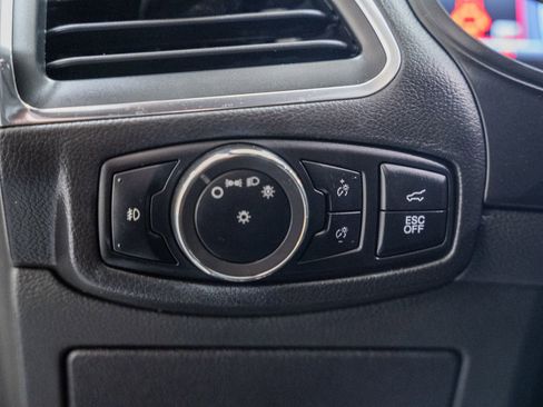 Used 2023 Ford Edge ST image 46