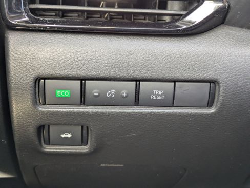 Used 2021 Nissan Sentra SV image 13