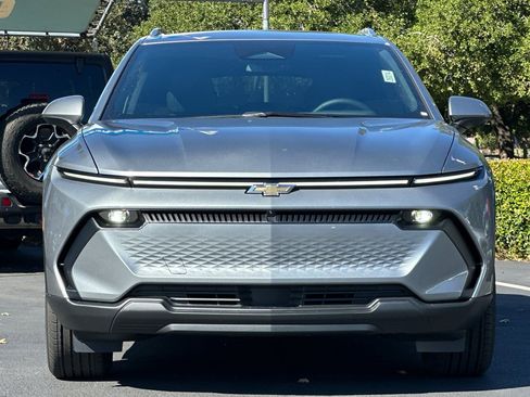 New 2026 Chevrolet Equinox EV LT image 8