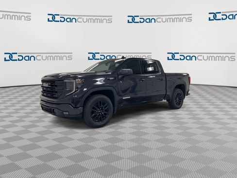 Used 2025 GMC Sierra 1500 Elevation w/ Preferred Package AWD/4WD image 4