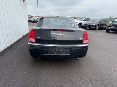 Used 2009 Chrysler 300 C w/ Luxury Group II AWD/4WD image 7