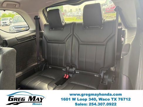 Used 2018 Land Rover Discovery SE AWD/4WD image 25