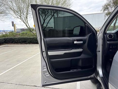 Used 2017 Toyota Tundra SR5 image 22