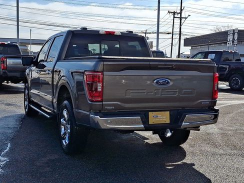 Certified 2022 Ford F150 XLT w/ Equipment Group 302A High image 8