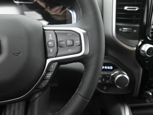 New 2026 RAM 1500 4x4 Crew Cab image 31