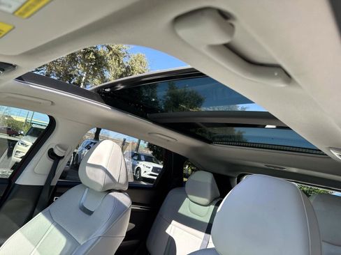 Used 2023 Hyundai Tucson Limited image 29