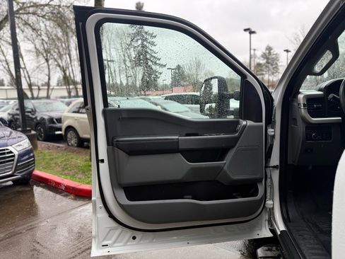 Used 2024 Ford F350 XLT image 23