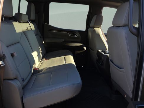 Used 2026 Chevrolet Silverado 1500 LT Trail Boss w/ Safety Package image 17