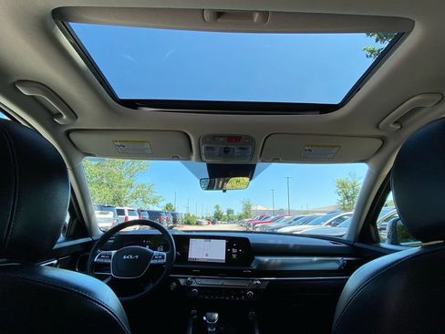 Used 2025 Kia Telluride S AWD/4WD image 34