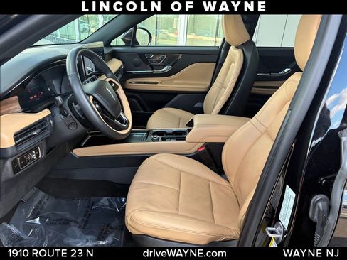Certified 2023 Lincoln Corsair Reserve w/ Equipment Group 201A AWD/4WD image 10