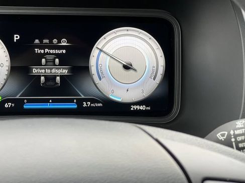 Used 2023 Hyundai Kona SE FWD image 32