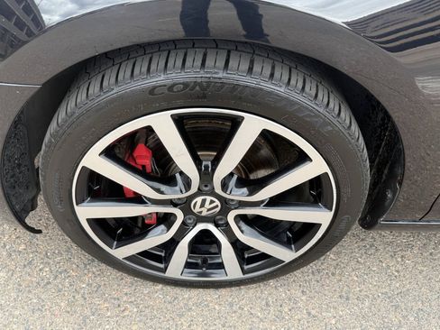 Used 2014 Volkswagen GTI Driver's Edition FWD image 12