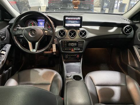 Used 2015 Mercedes-Benz GLA 250 image 2