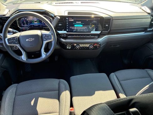 Used 2023 Chevrolet Silverado 1500 LT AWD/4WD image 23