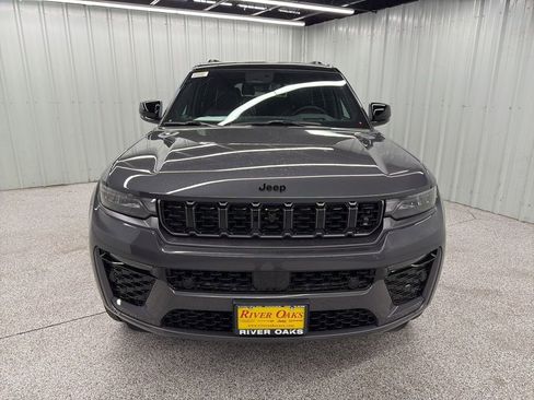 New 2026 Jeep Grand Cherokee L Summit AWD/4WD image 2