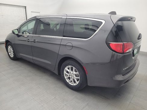 Used 2023 Chrysler Voyager LX FWD image 3