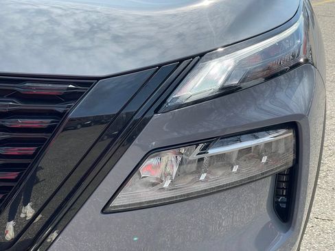 Certified 2023 Nissan Rogue SV w/ SV Premium B Package AWD/4WD image 38
