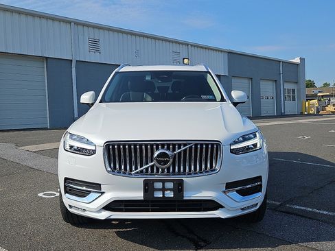 Certified 2023 Volvo XC90 B6 Plus w/ Protection Package AWD/4WD image 2