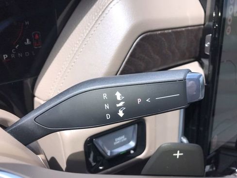 Used 2025 GMC Yukon XL Denali w/ Sun & Power Step Package AWD/4WD image 20