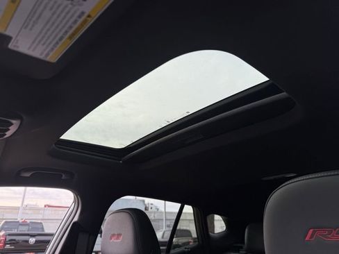 New 2026 Chevrolet Trax RS w/ Sunroof Package image 24