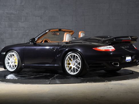 Used 2011 Porsche 911 Turbo S AWD/4WD image 3