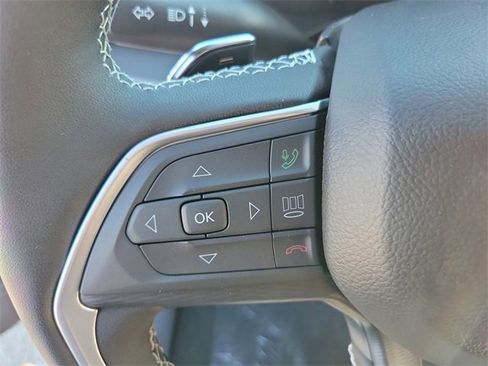 New 2025 Jeep Grand Cherokee Altitude image 20