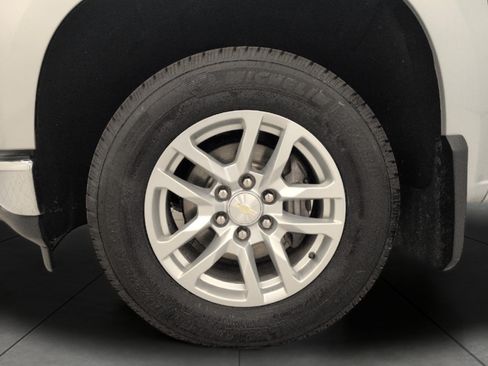 Used 2019 Chevrolet Silverado 1500 LT w/ All-Star Edition AWD/4WD image 3
