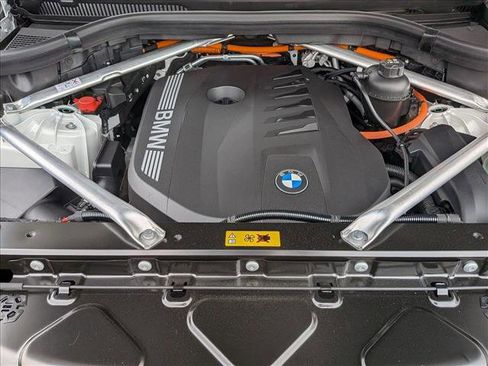 New 2026 BMW X5 xDrive50e AWD/4WD image 18