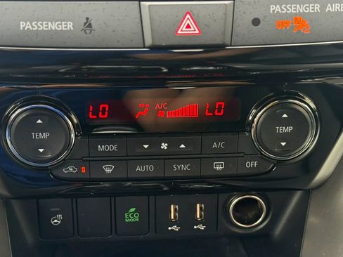 Used 2024 Mitsubishi Eclipse Cross SEL AWD/4WD image 19