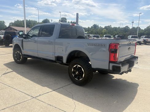 Used 2026 Ford F250 Lariat w/ Tremor Off-Road Package AWD/4WD image 6