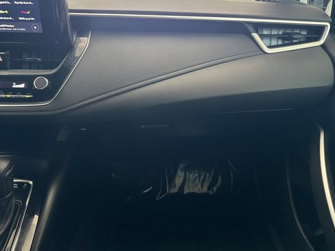 Used 2024 Toyota Corolla SE w/ SE Premium Package FWD image 31