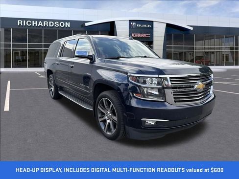 Used 2017 Chevrolet Suburban Premier AWD/4WD image 6