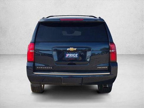 Used 2019 Chevrolet Suburban Premier w/ Premier Plus Edition AWD/4WD image 7
