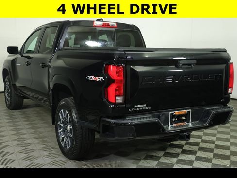 Used 2023 Chevrolet Colorado LT w/ LT Convenience Package III image 5