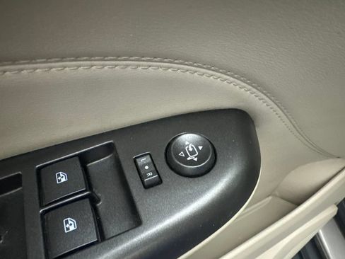 Used 2012 Cadillac SRX Performance AWD/4WD image 26