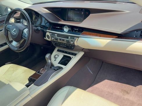 Used 2016 Lexus ES 350 FWD image 32