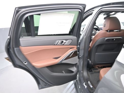 New 2027 BMW X6 xDrive40i AWD/4WD image 34