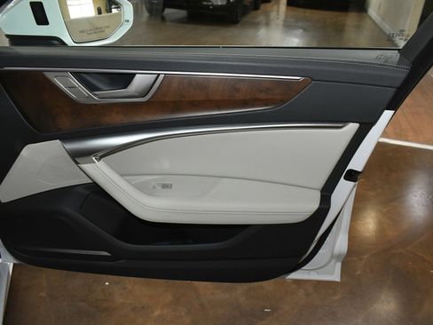 Used 2022 Audi A6 Premium Plus image 42